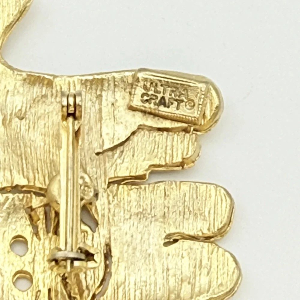 Ultra Craft Cat Brooch Gold Tone Cute Kitty Vintage Signed Pin